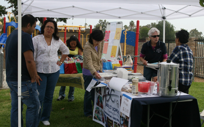 Hawaiian%20Gardens%20Community%20Fair%20201213