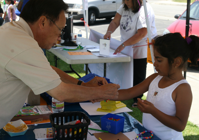 Hawaiian%20Gardens%20Community%20Fair%20201237