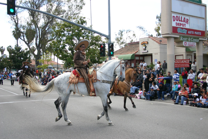 Hawaiian%20Gardens%20Anniversary%20parade%20and%20Carnival04142012_031