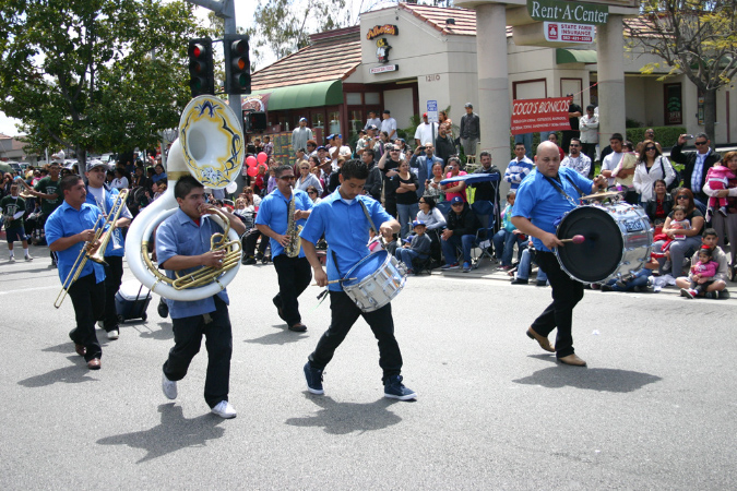 Hawaiian%20Gardens%20Anniversary%20parade%20and%20Carnival04142012_032