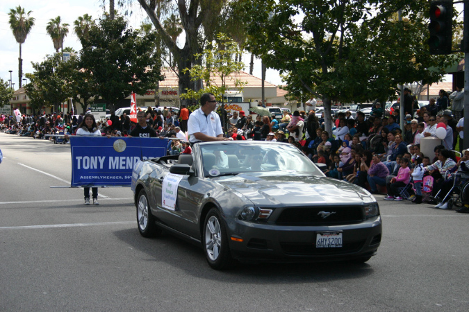 Hawaiian%20Gardens%20Anniversary%20parade%20and%20Carnival04142012_039