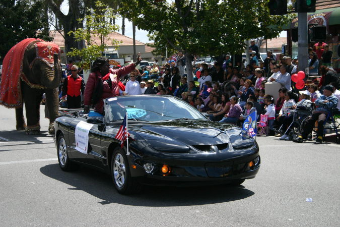 Hawaiian%20Gardens%20Anniversary%20parade%20and%20Carnival04142012_058