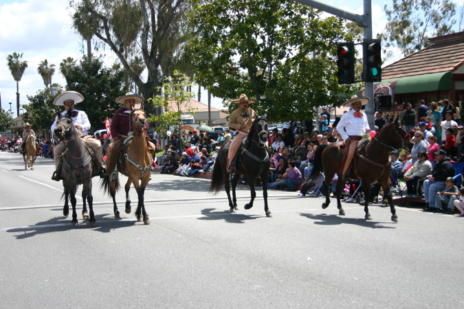 Hawaiian%20Gardens%20Anniversary%20parade%20and%20Carnival04142012_095