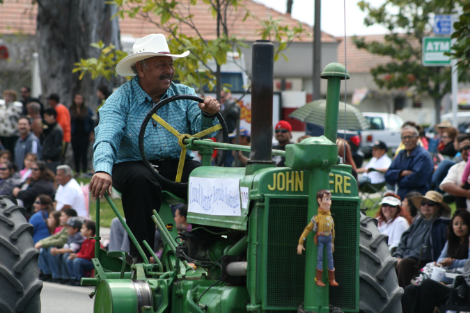 Hawaiian%20Gardens%20Anniversary%20parade%20and%20Carnival04142012_264