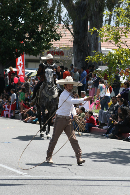 Hawaiian%20Gardens%20Anniversary%20parade%20and%20Carnival04142012_335