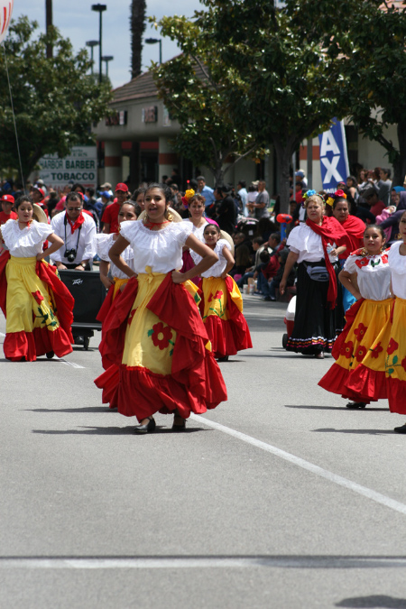 Hawaiian%20Gardens%20Anniversary%20parade%20and%20Carnival04142012_402