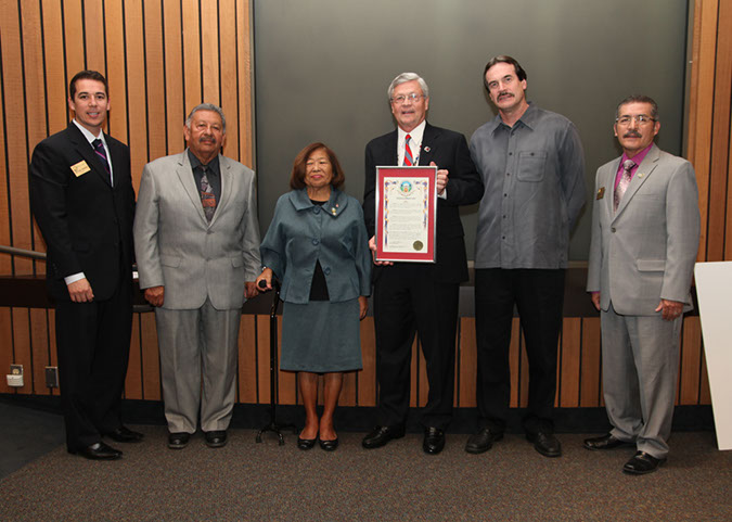 11-Hawaiian-Gardens-city-council-meeting-031213