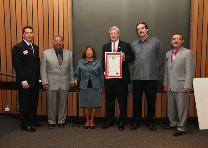 12-Hawaiian-Gardens-city-council-meeting-031213