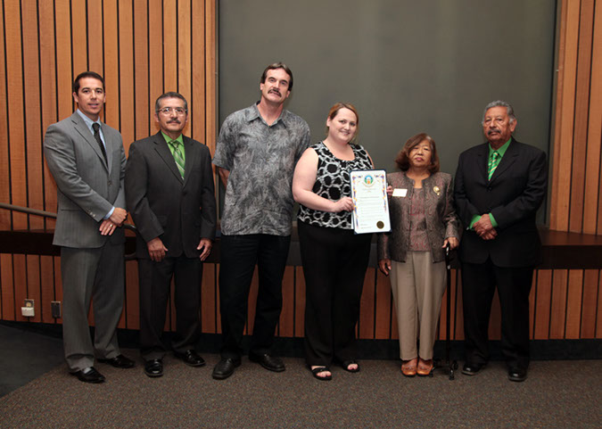 11-Hawaiian-Gardens-city-council-meeting-040913