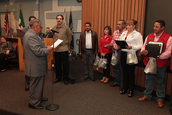 32-Hawaiian-Gardens-city-council-meeting-041213