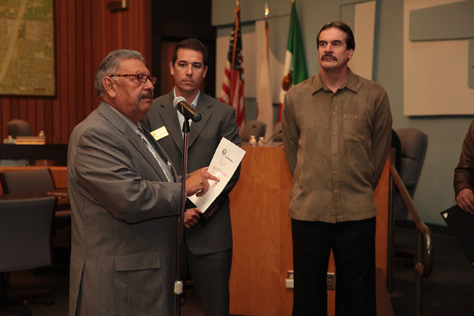 34-Hawaiian-Gardens-city-council-meeting-041213