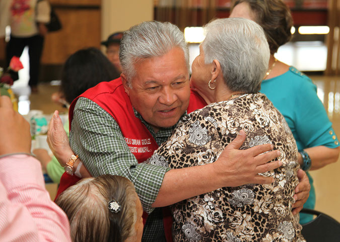 77-Hawaiian-Gardens-city-council-meeting-041213