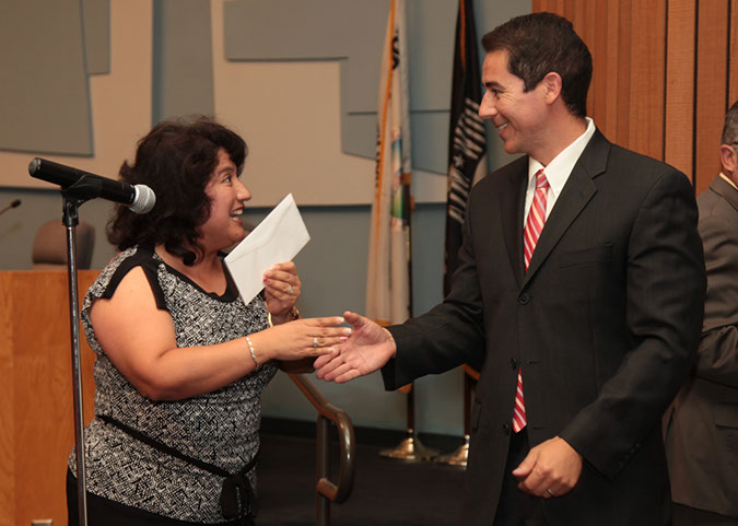 16-Hawaiian-Gardens-city-council-meeting-051413