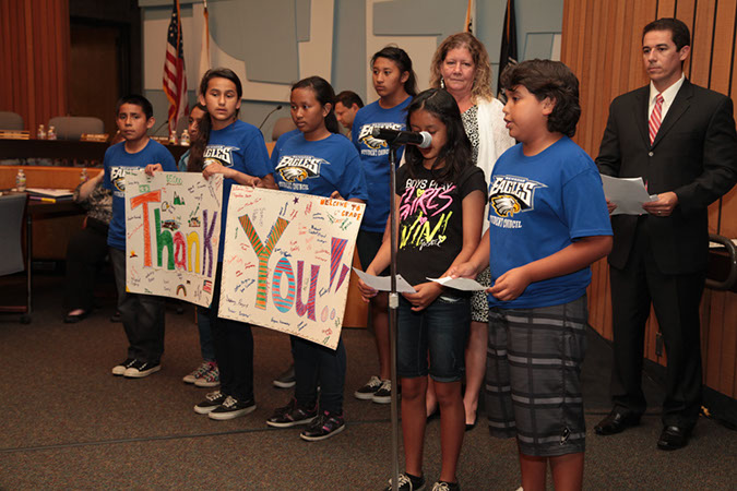 20-Hawaiian-Gardens-city-council-meeting-051413