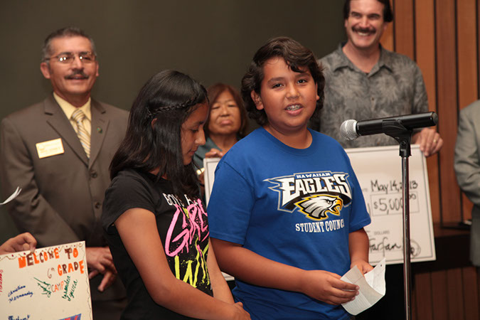 24-Hawaiian-Gardens-city-council-meeting-051413