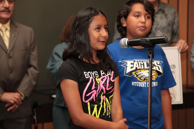 25-Hawaiian-Gardens-city-council-meeting-051413