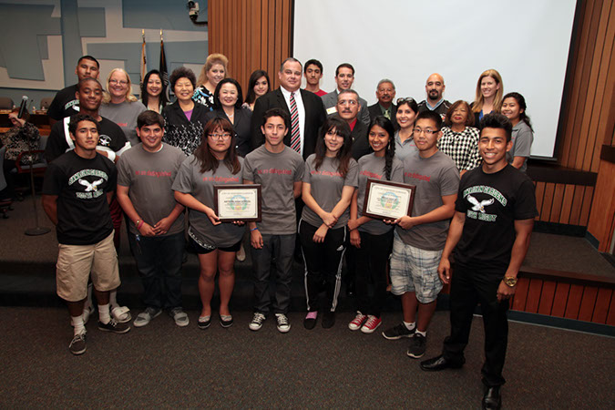 6-Hawaiian-Gardens-city-council-meeting-052813