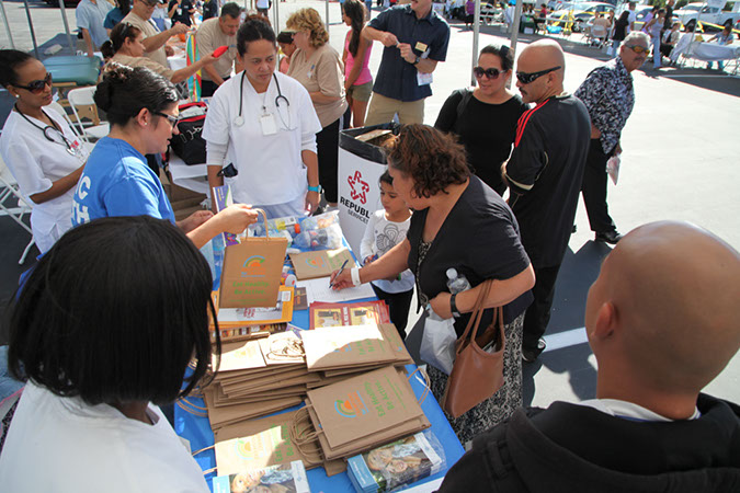 10-Hawaiian-Gardens-health-fair-2013