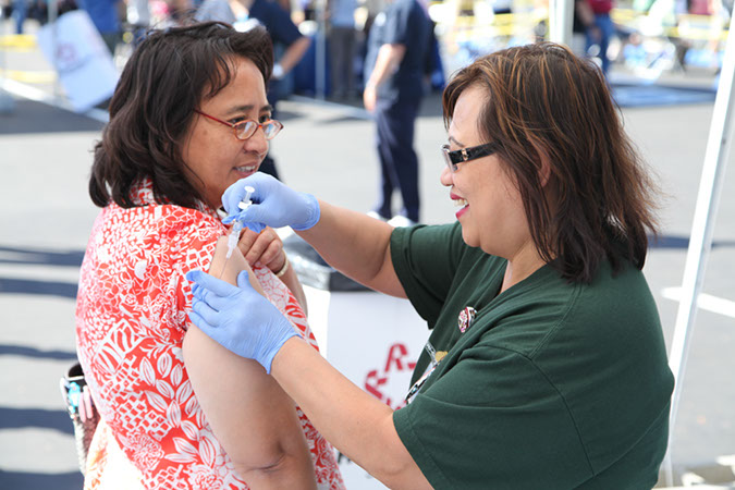 12-Hawaiian-Gardens-health-fair-2013