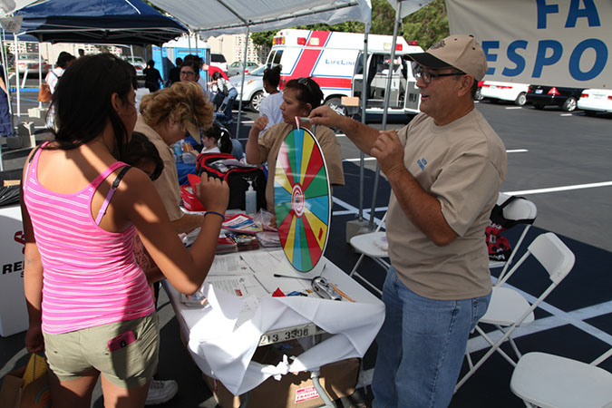 15-Hawaiian-Gardens-health-fair-2013