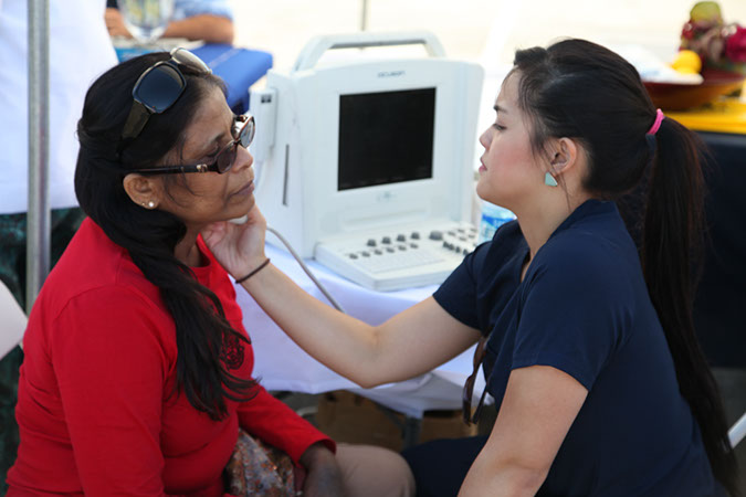 22-Hawaiian-Gardens-health-fair-2013