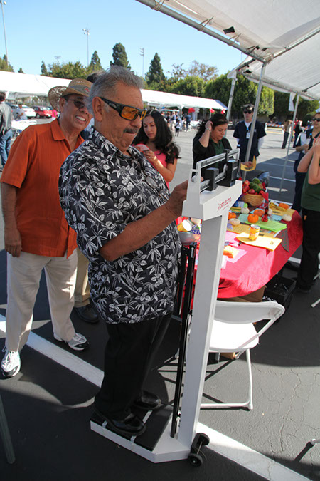 28-Hawaiian-Gardens-health-fair-2013