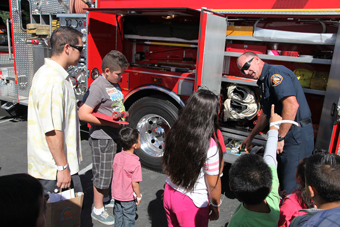 71-Hawaiian-Gardens-health-fair-2013