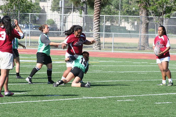 25-Hawaiian-Gardens-rugby-042013