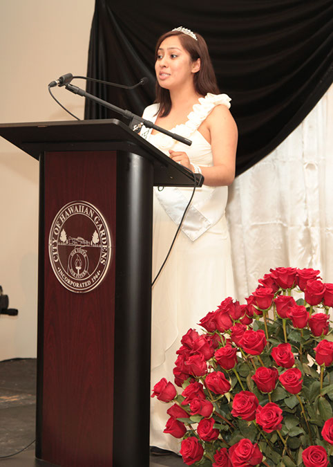 044-Hawaiian-Gardens-scholarship-dinner