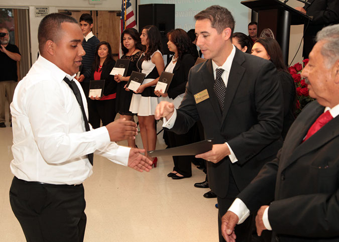 074-Hawaiian-Gardens-scholarship-dinner