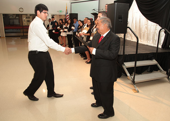 080-Hawaiian-Gardens-scholarship-dinner