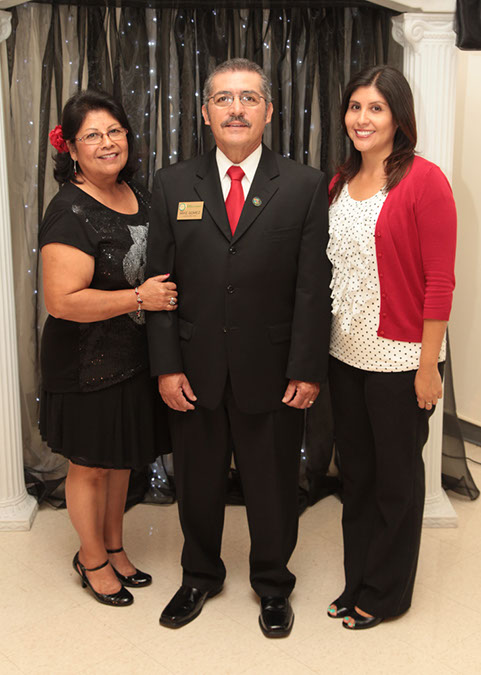 136-Hawaiian-Gardens-scholarship-dinner