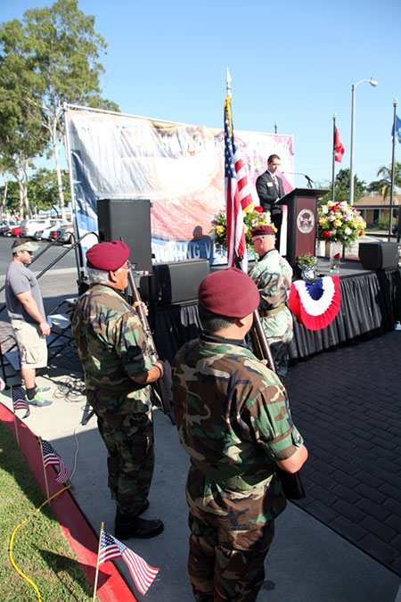 12-Hawaiian-Gardens-City-veterans-day-2013