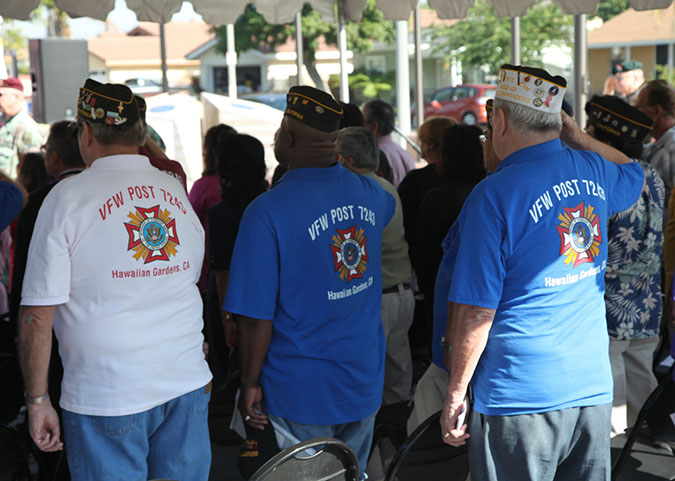 27-Hawaiian-Gardens-City-veterans-day-2013