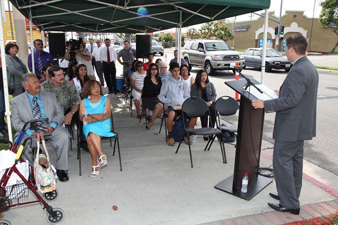 07-Hawaiian-Gardens-mayors-walk-of-achievement-2013