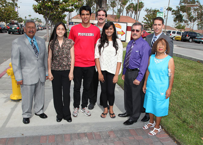 93-Hawaiian-Gardens-mayors-walk-of-achievement-2013