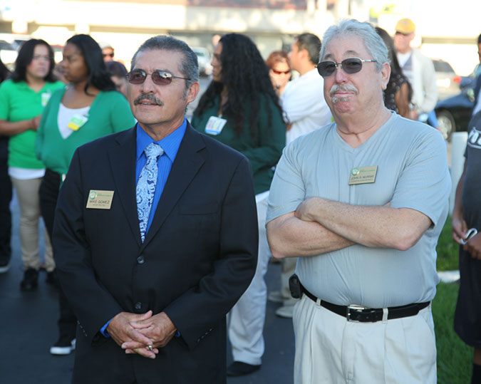 06-Hawaiian-Gardens-Walmart-Grand-Opening