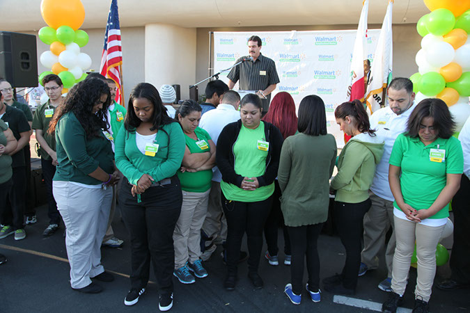 17-Hawaiian-Gardens-Walmart-Grand-Opening