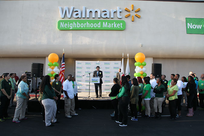 23-Hawaiian-Gardens-Walmart-Grand-Opening