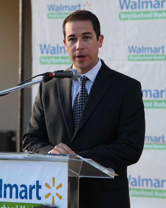 26-Hawaiian-Gardens-Walmart-Grand-Opening