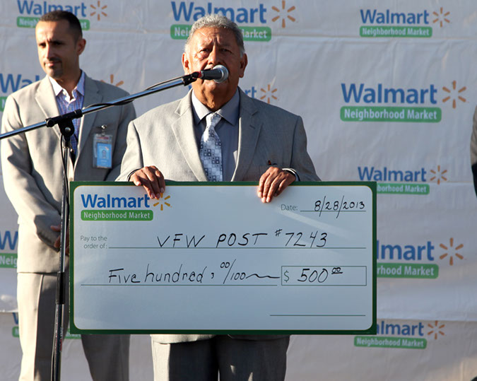 35-Hawaiian-Gardens-Walmart-Grand-Opening