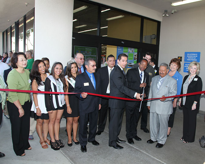 46-Hawaiian-Gardens-Walmart-Grand-Opening