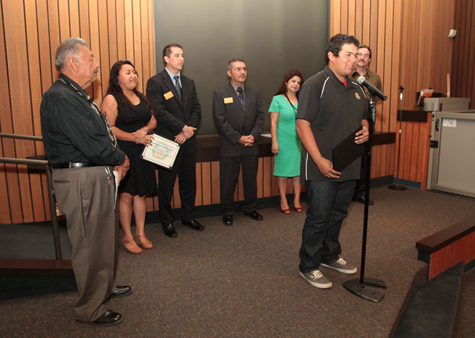 25-Hawaiian-Gardens-Council-meeting-040814