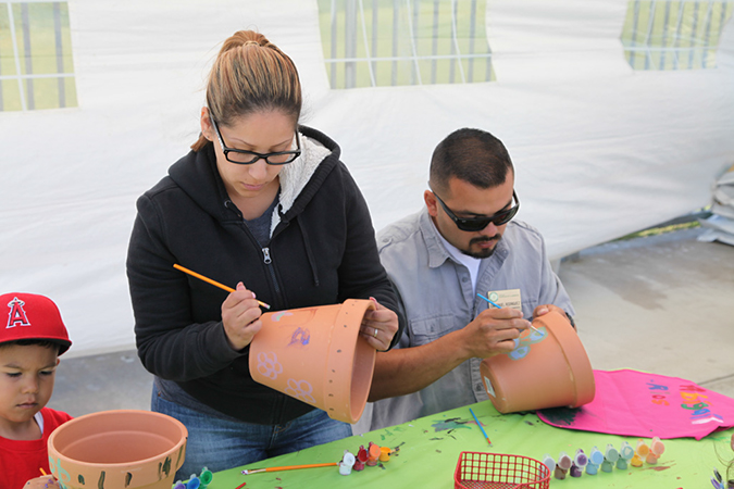 %_tempFileName61-Hawaiian-Gardens-arbor-day-2013%