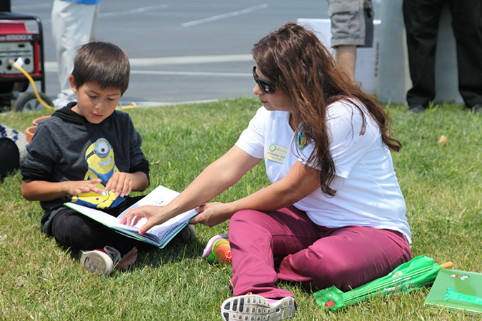 %_tempFileName73-Hawaiian-Gardens-arbor-day-2013%