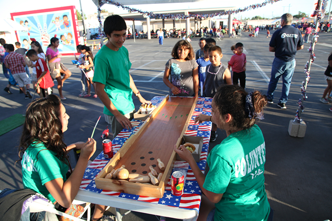 %_tempFileName019-Hawaiian-Gardens-Independence-Day-2014%