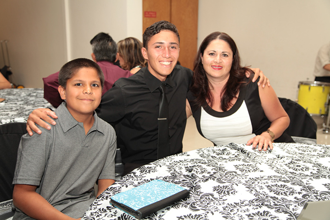 %_tempFileName020-Hawaiian-Gardens-scholarship-dinner-2014%