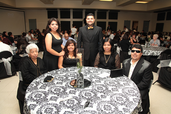 %_tempFileName027-Hawaiian-Gardens-scholarship-dinner-2014%