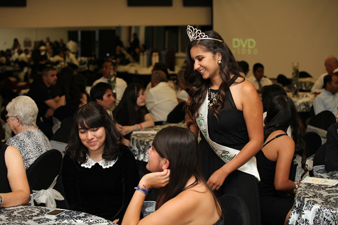 %_tempFileName037-Hawaiian-Gardens-scholarship-dinner-2014%